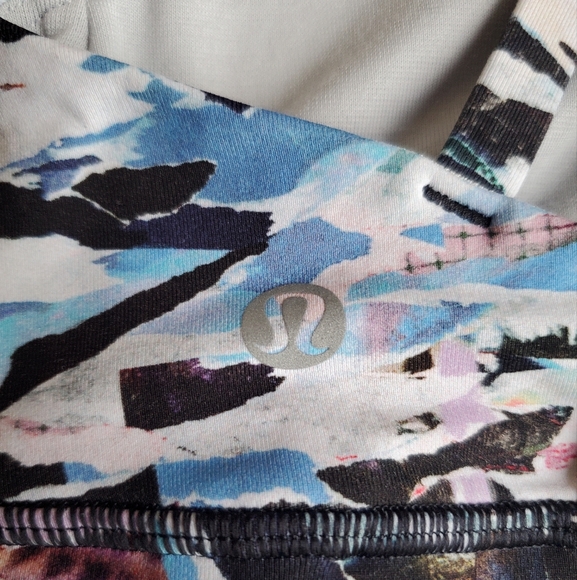 Lululemon 🍋 Energy Bra Culture Clash Multi Black Size 2 - Picture 8 of 13